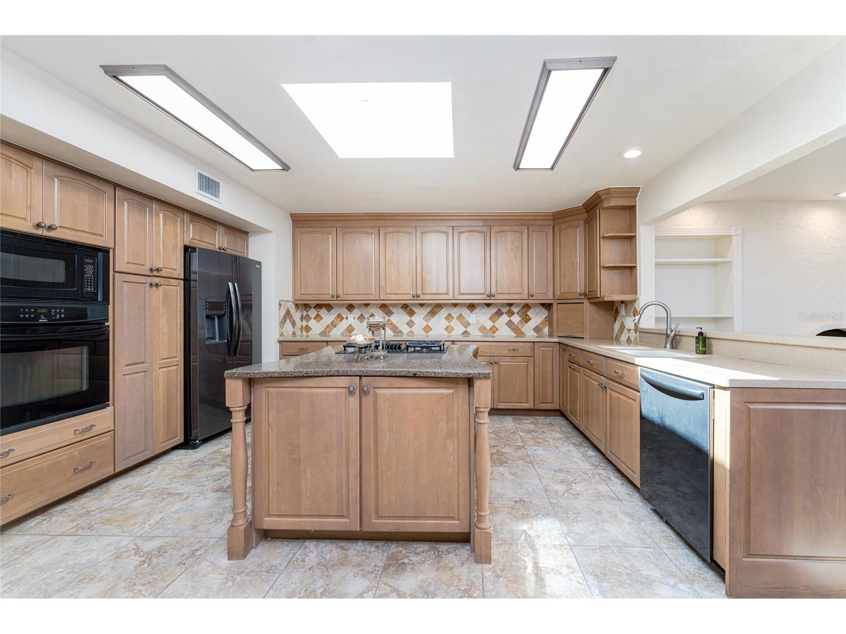 25188 Marion Avenue #21 Punta Gorda FL 33950 - PEACE RIVER C7521448 image11