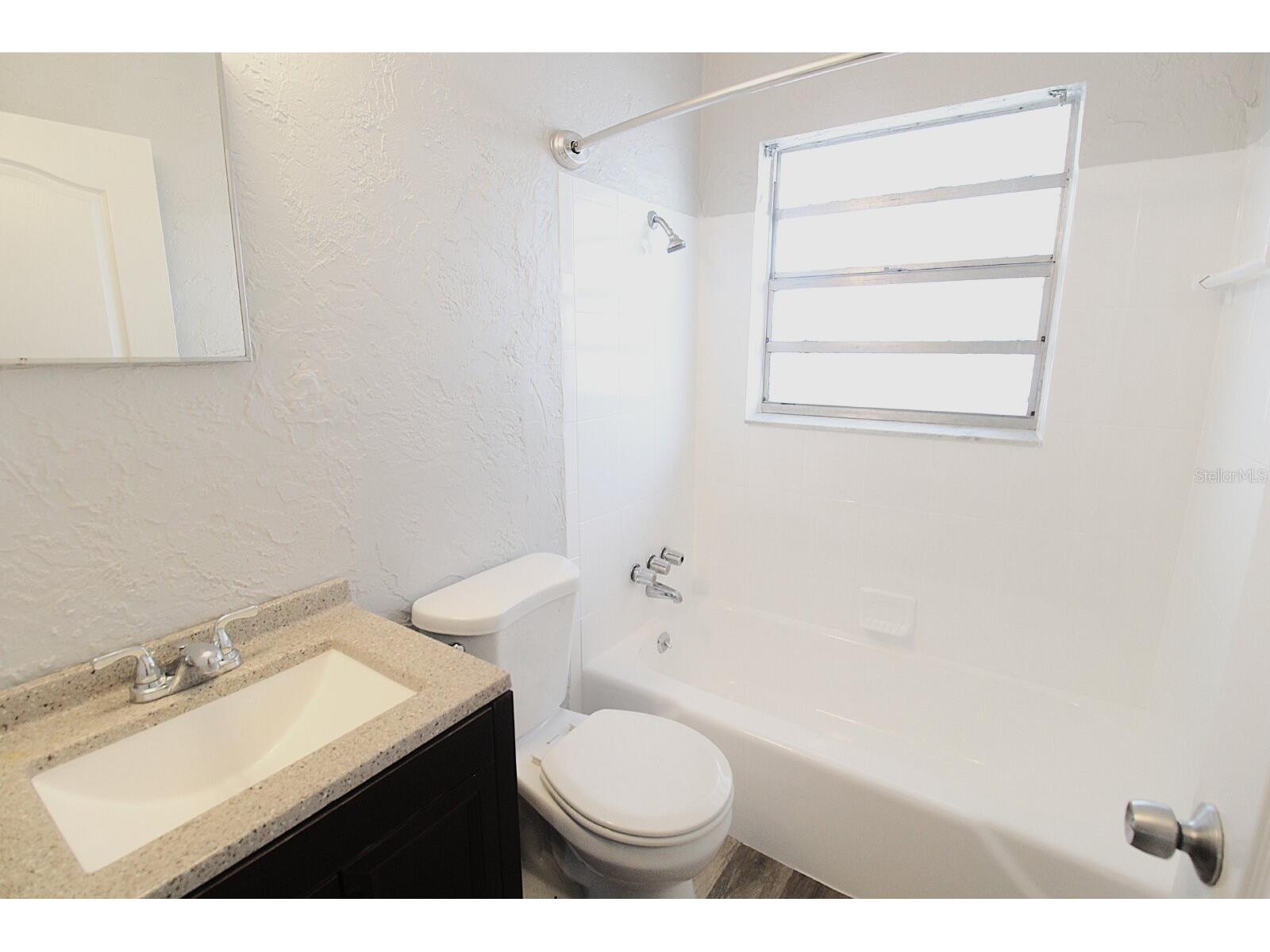 2519 9th Avenue W #7 Bradenton FL 34205 A4692556 image5