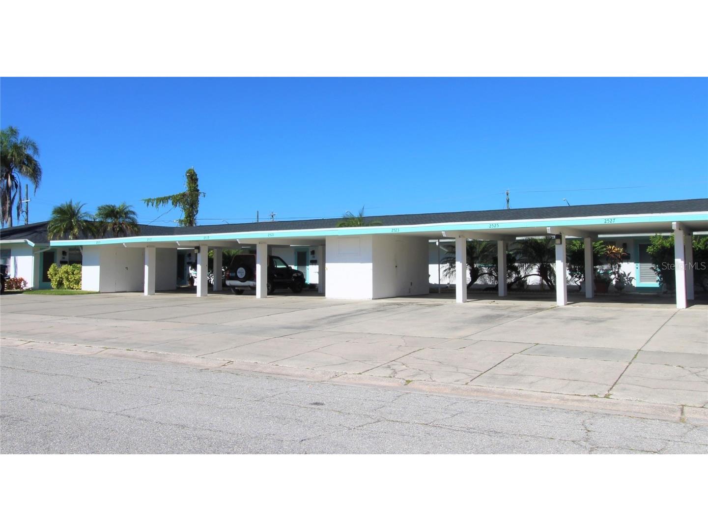 2519 Terry Lane #2519 Sarasota FL 34231 A4560489 image1