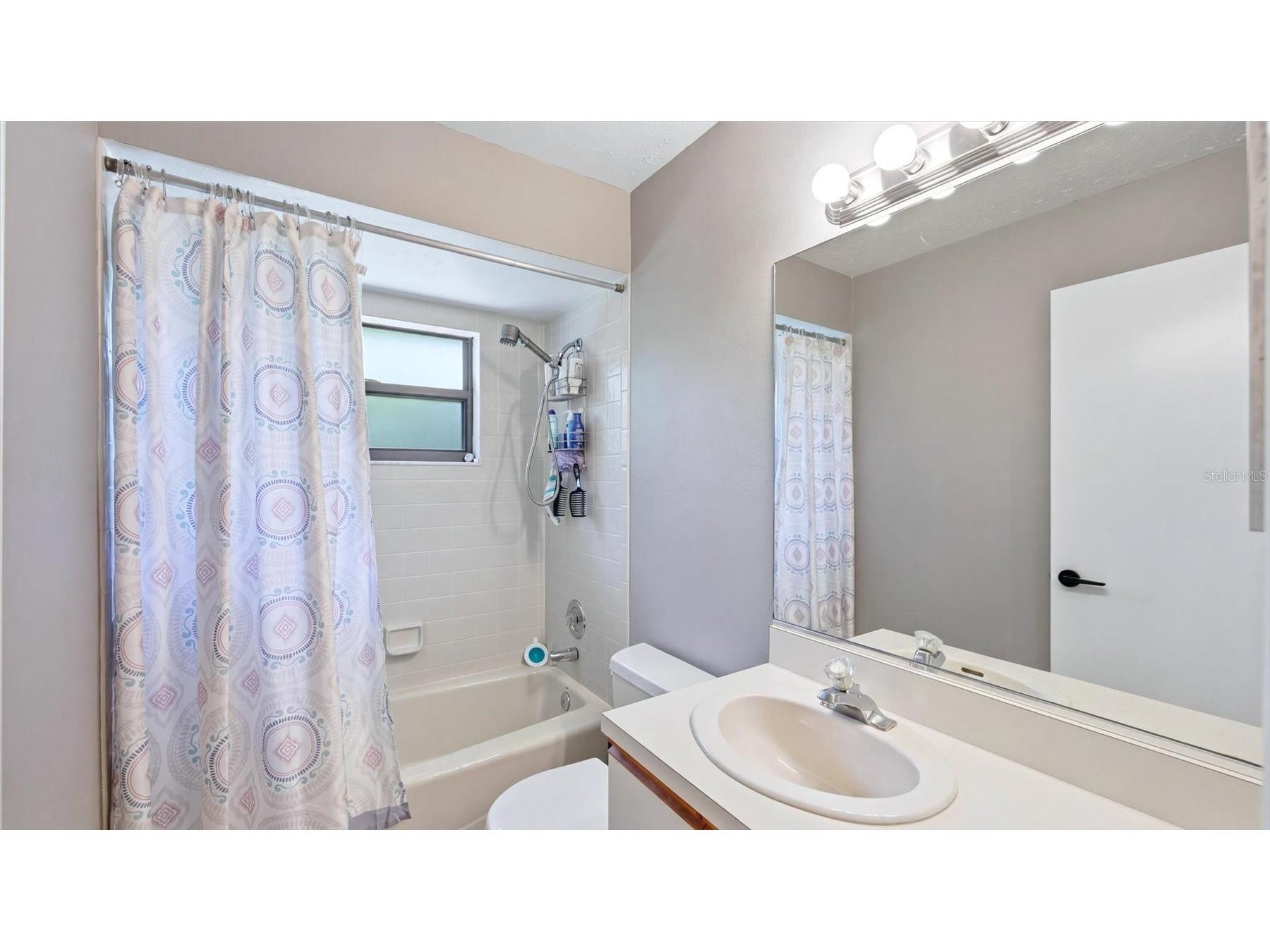 2519 Wood Oak Drive Sarasota FL 34232 TB8504493 image23