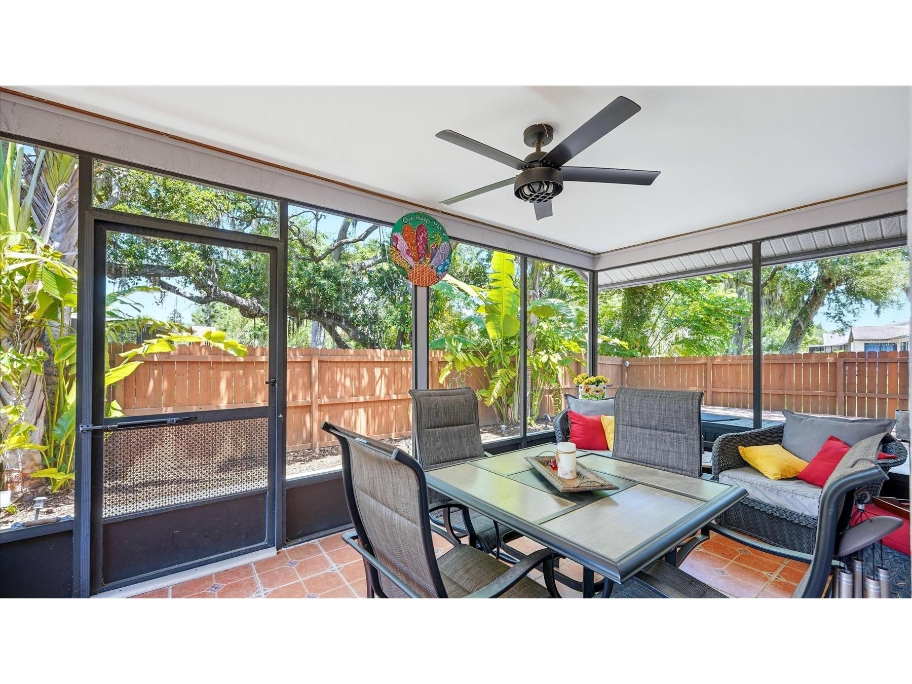 2519 Wood Oak Drive Sarasota FL 34232 TB8504493 image27