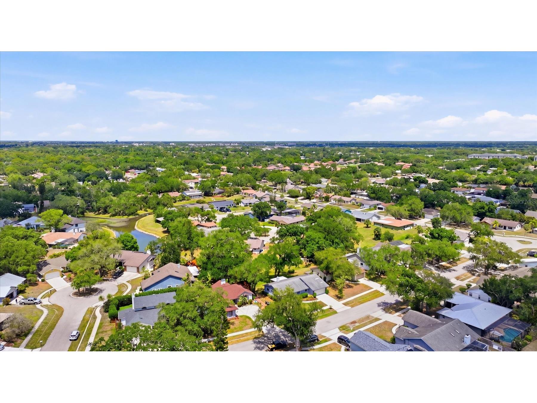 2519 Wood Oak Drive Sarasota FL 34232 TB8504493 image41