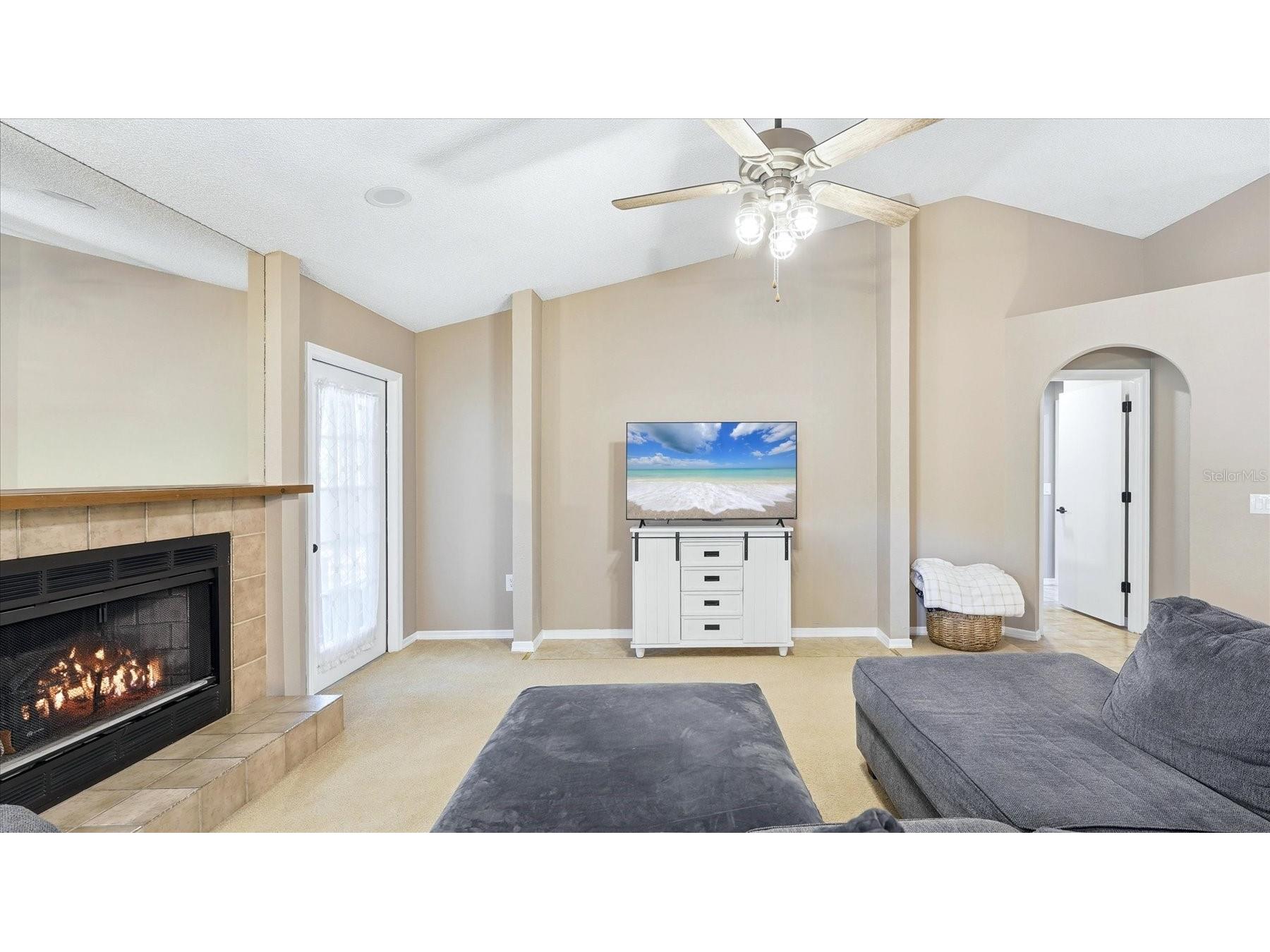 2519 Wood Oak Drive Sarasota FL 34232 TB8504493 image9