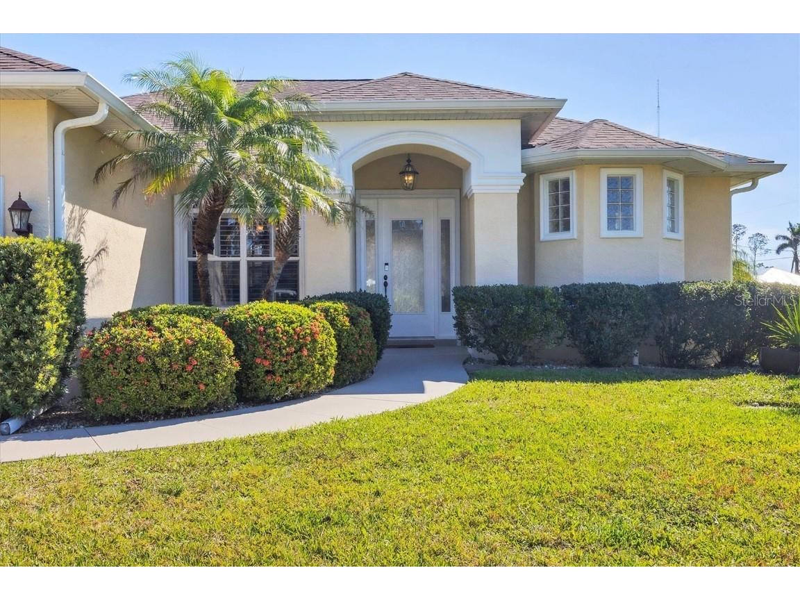 252 Australian Drive Rotonda West FL 33947 D6140478 image1