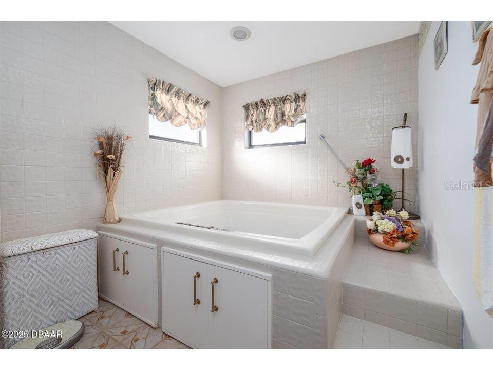 252 Gull Drive S Daytona Beach FL 32119 V4946138 image18