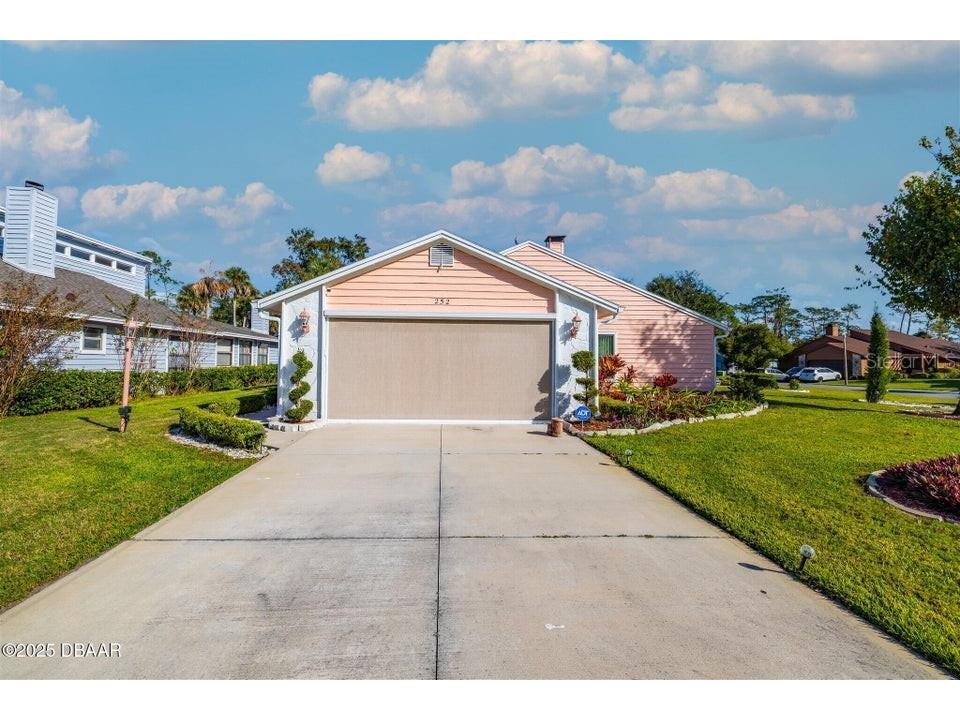 252 Gull Drive S Daytona Beach FL 32119 V4946138 image2