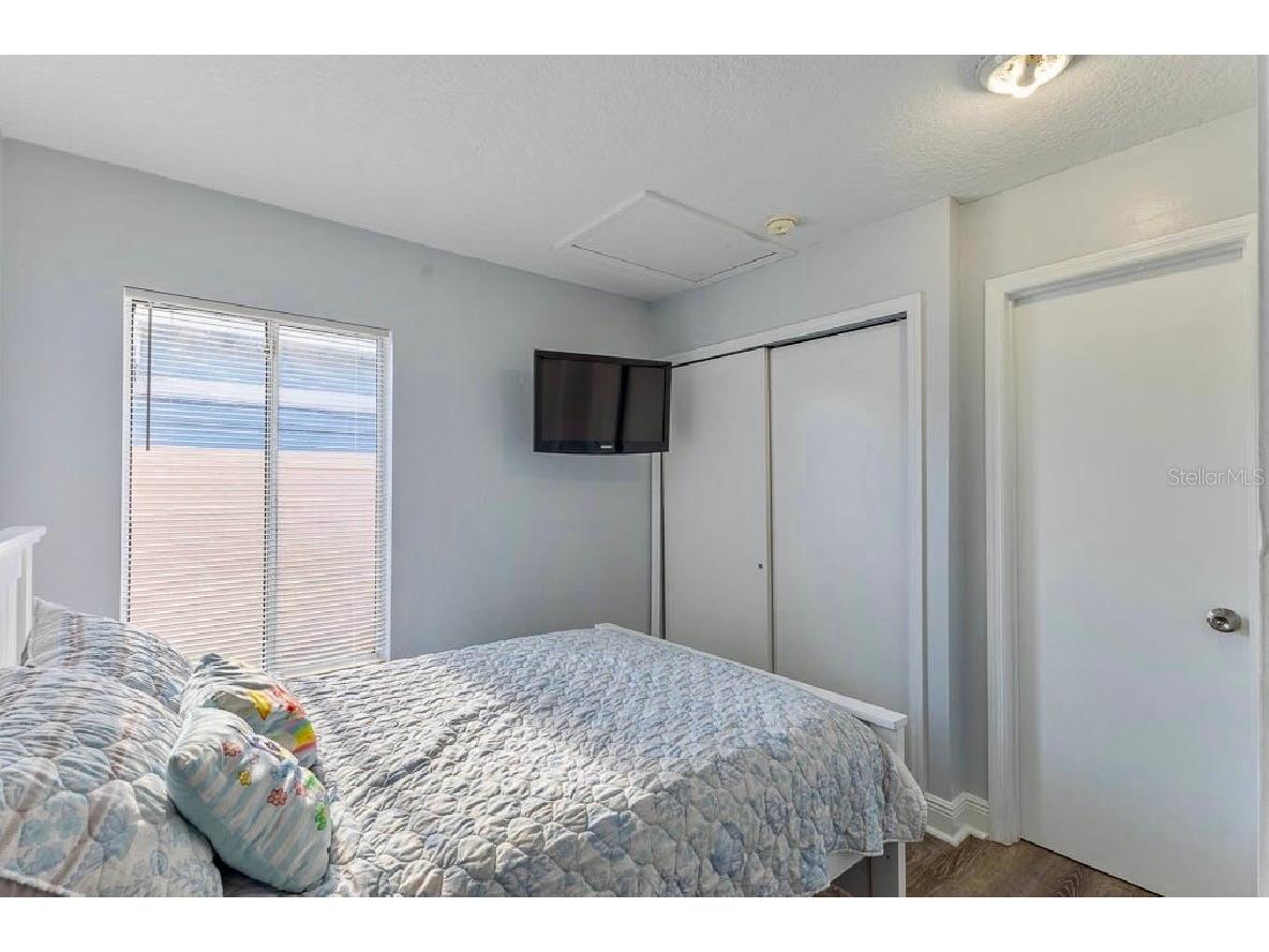 252 Hidden Springs Circle Kissimmee FL 34743 O6403851 image17