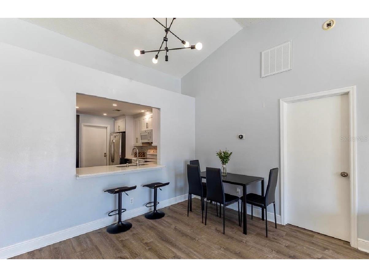 252 Hidden Springs Circle Kissimmee FL 34743 O6403851 image24