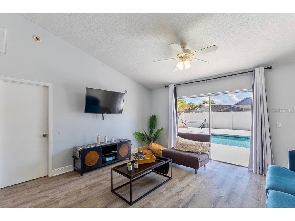 252 Hidden Springs Circle Kissimmee FL 34743 O6403851 image25