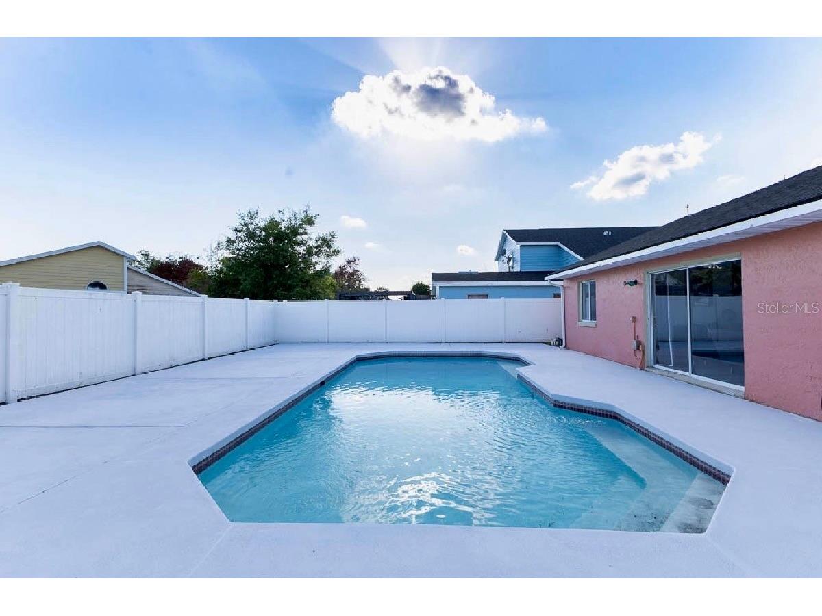 252 Hidden Springs Circle Kissimmee FL 34743 O6403851 image37