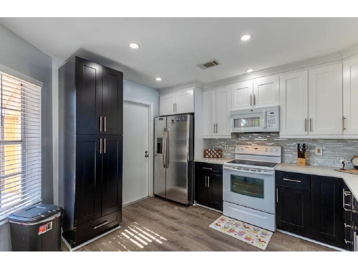 252 Hidden Springs Circle Kissimmee FL 34743 O6403851 image7
