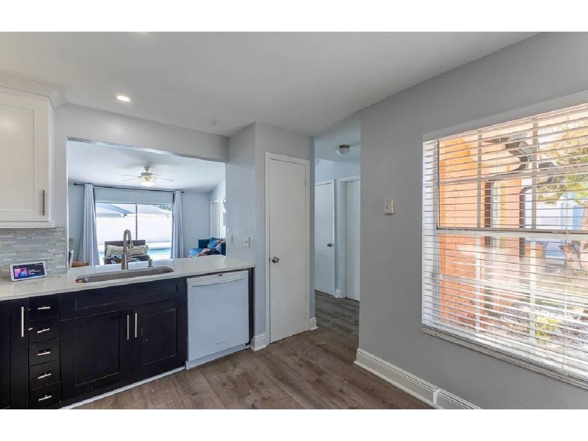 252 Hidden Springs Circle Kissimmee FL 34743 O6403851 image8