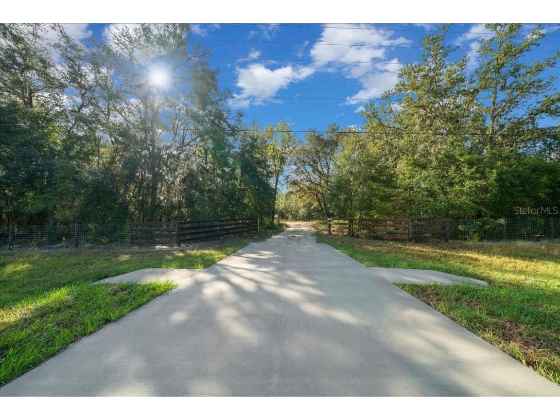 252 Malauka Road Ocklawaha FL 32179 OM712743 image44