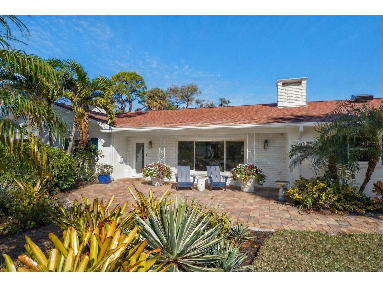 252 S Garden Circle Belleair FL 33756 TB8410033 image1