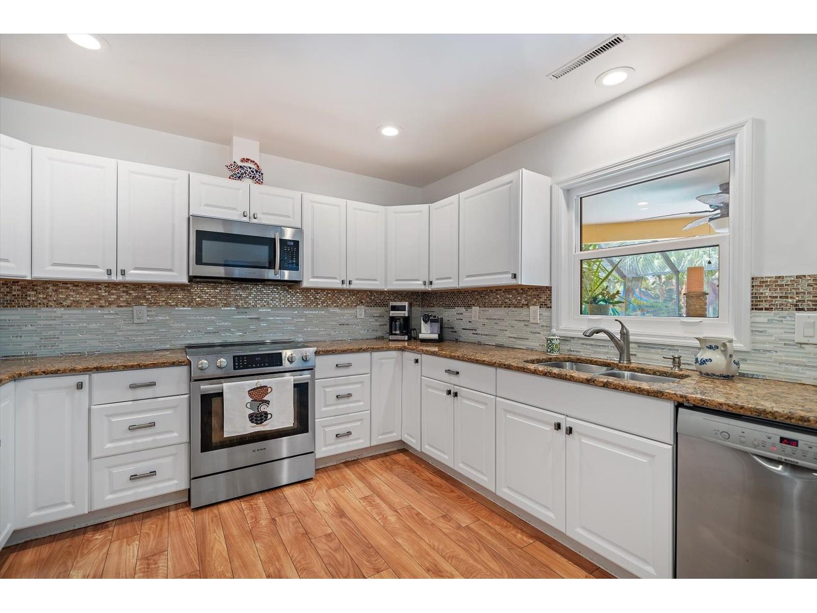 252 S Garden Circle Belleair FL 33756 TB8410033 image22