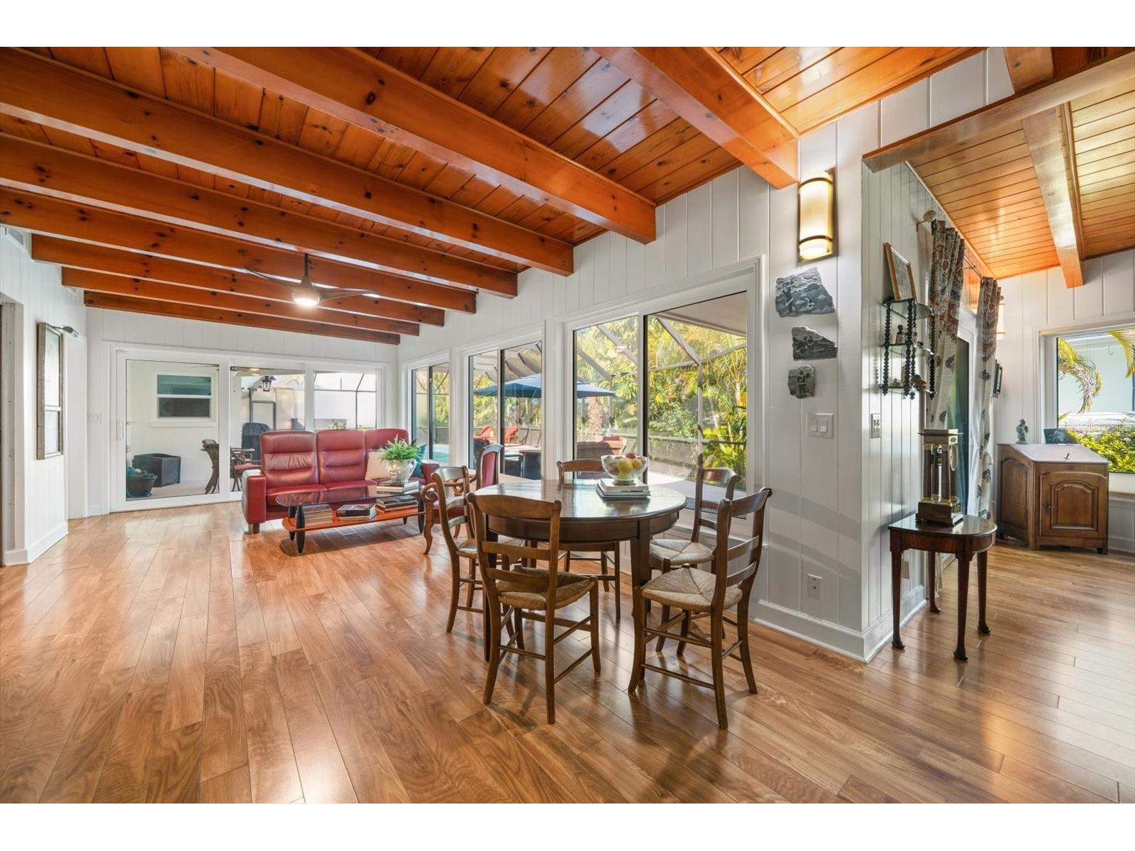 252 S Garden Circle Belleair FL 33756 TB8410033 image6