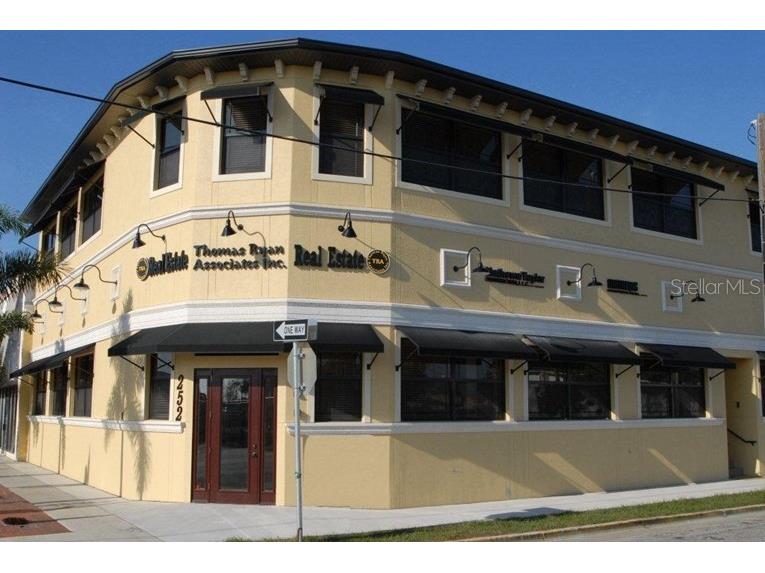 252 W Marion Avenue Punta Gorda FL 33950 C7462828 image1