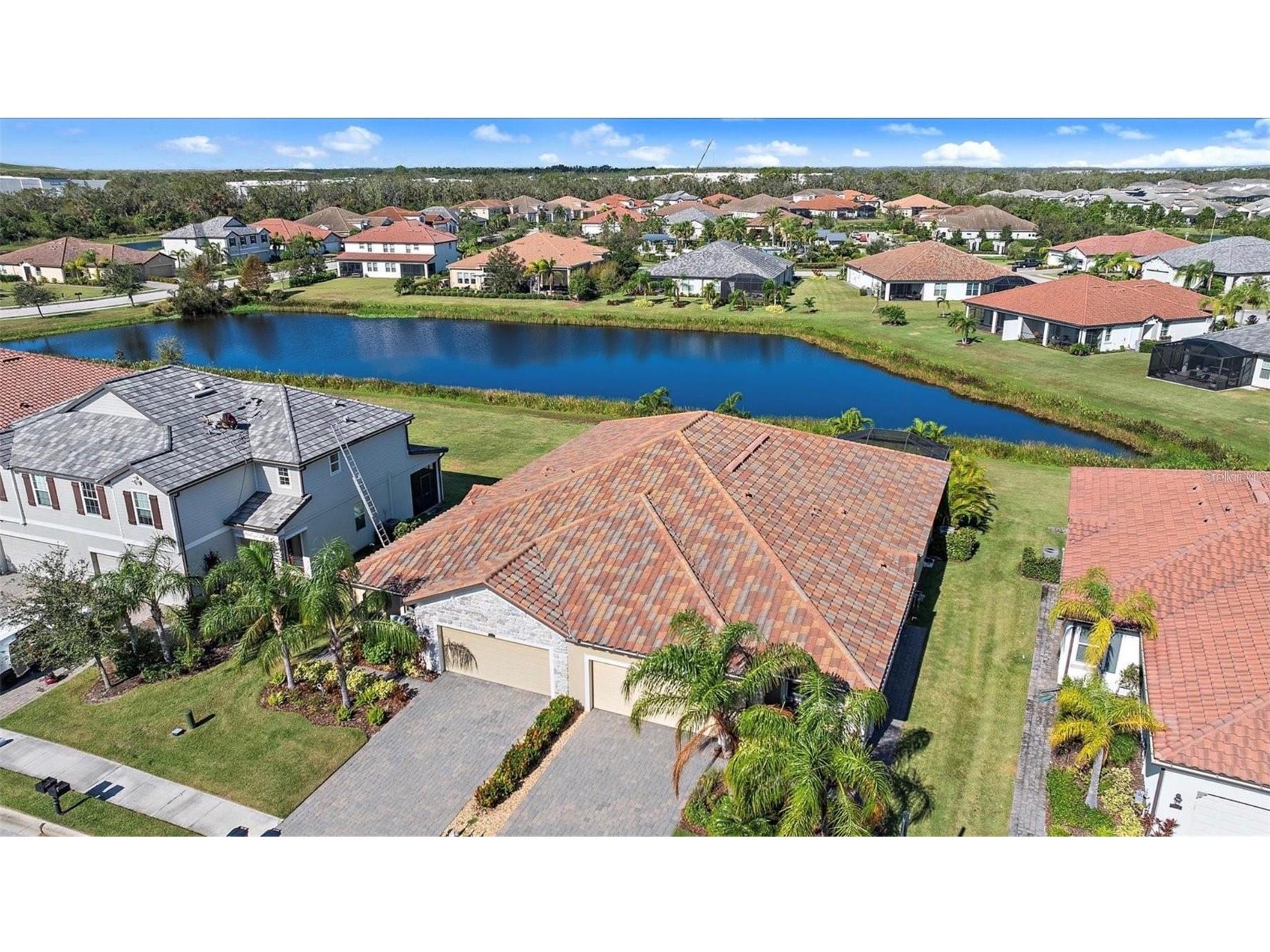 2520 Avolet Court Bradenton FL 34211 A4680355 image1