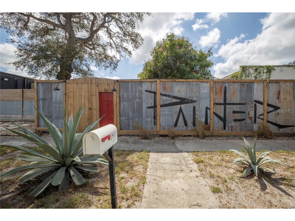 2520 Emerson Avenue S Saint Petersburg FL 33712 U8192712 image1