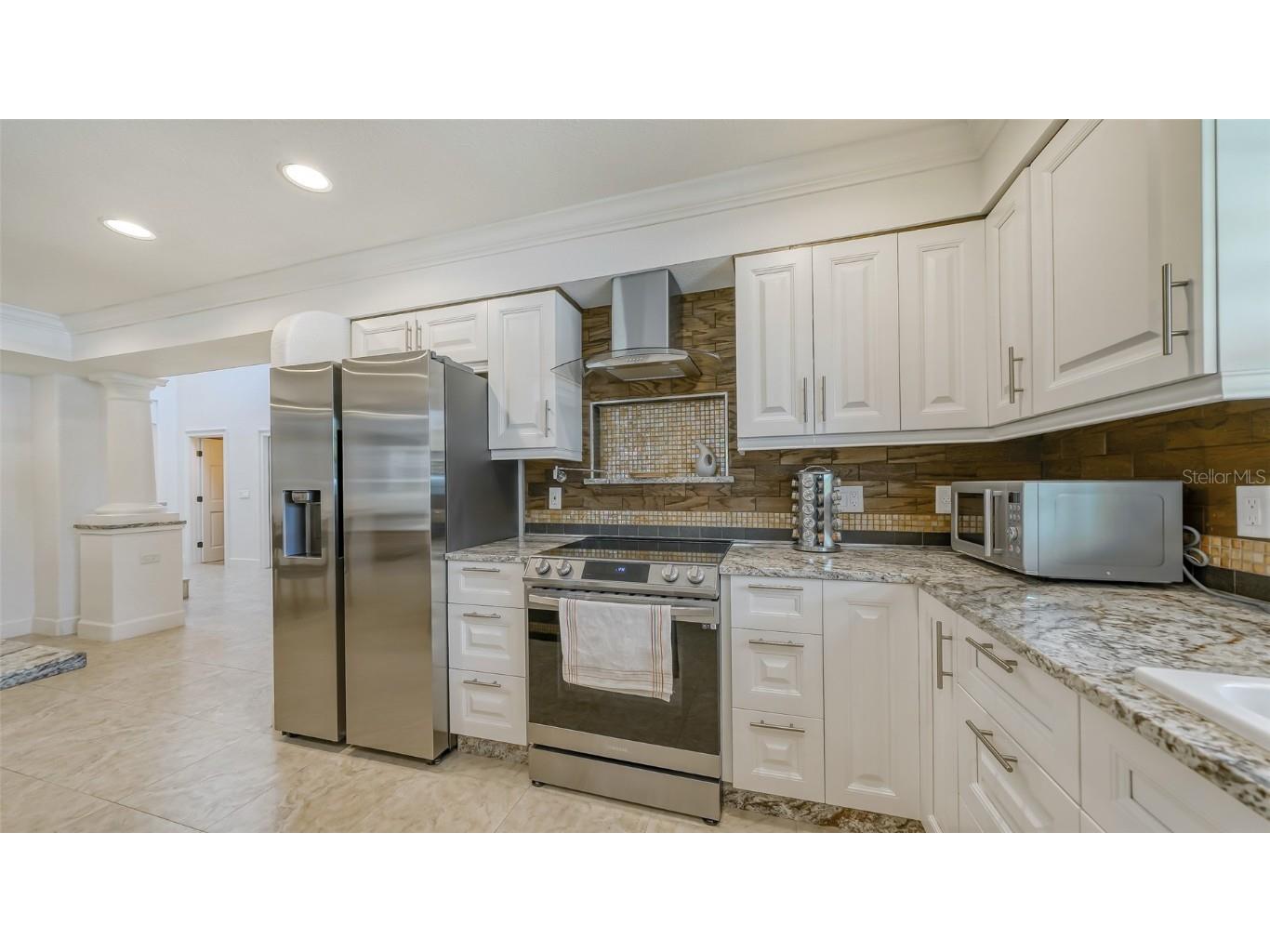 2520 Tami Sola Street Sarasota FL 34237 A4534658 image19