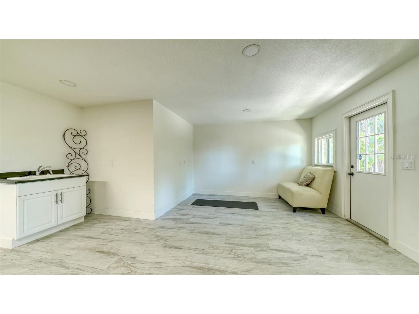 2520 Tami Sola Street Sarasota FL 34237 A4534658 image53