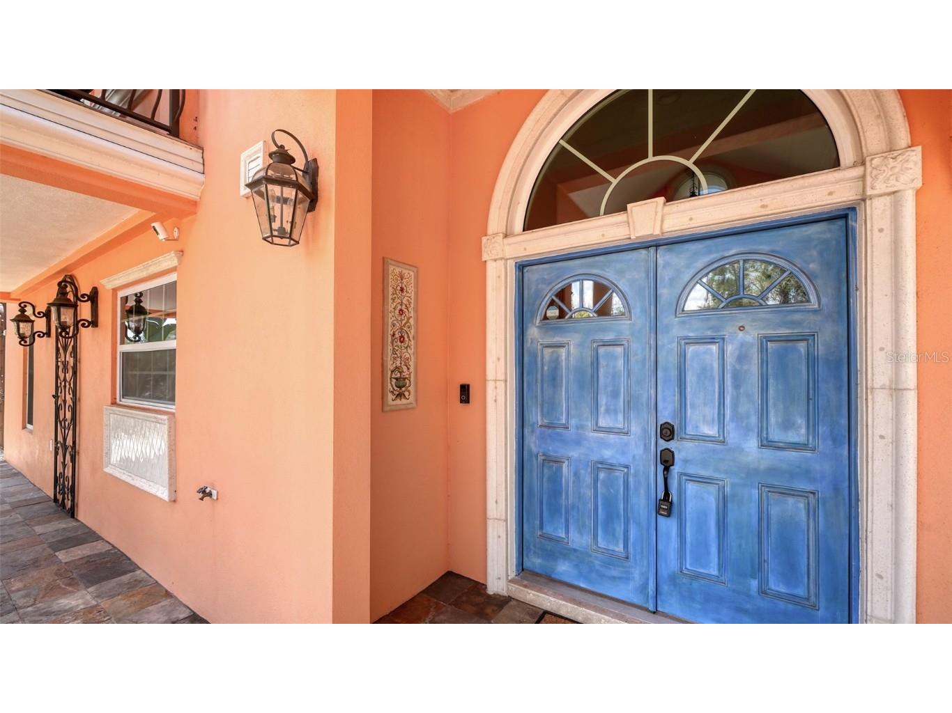 2520 Tami Sola Street Sarasota FL 34237 A4534658 image7