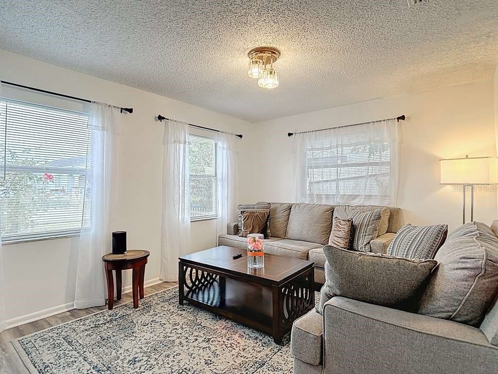 2520 W Saint John Street Tampa FL 33607 TB8453092 image30