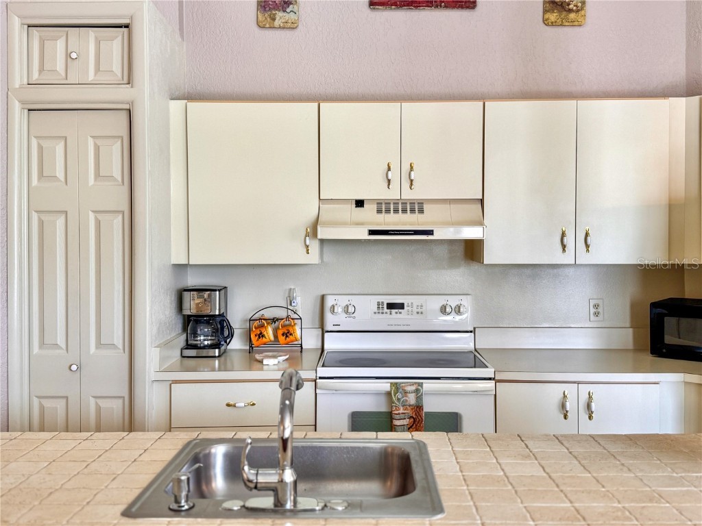 2520 Woodgate Boulevard #202 Orlando FL 32822 G5100360 image7