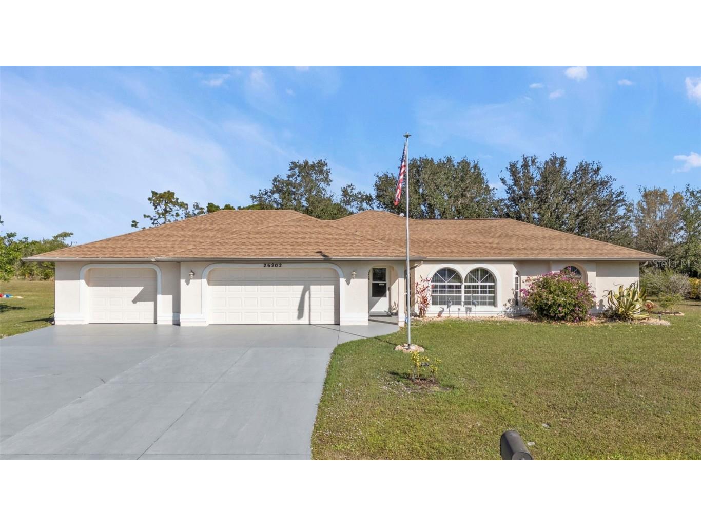 25202 Chiclayo Avenue Punta Gorda FL 33983 C7505077 image1