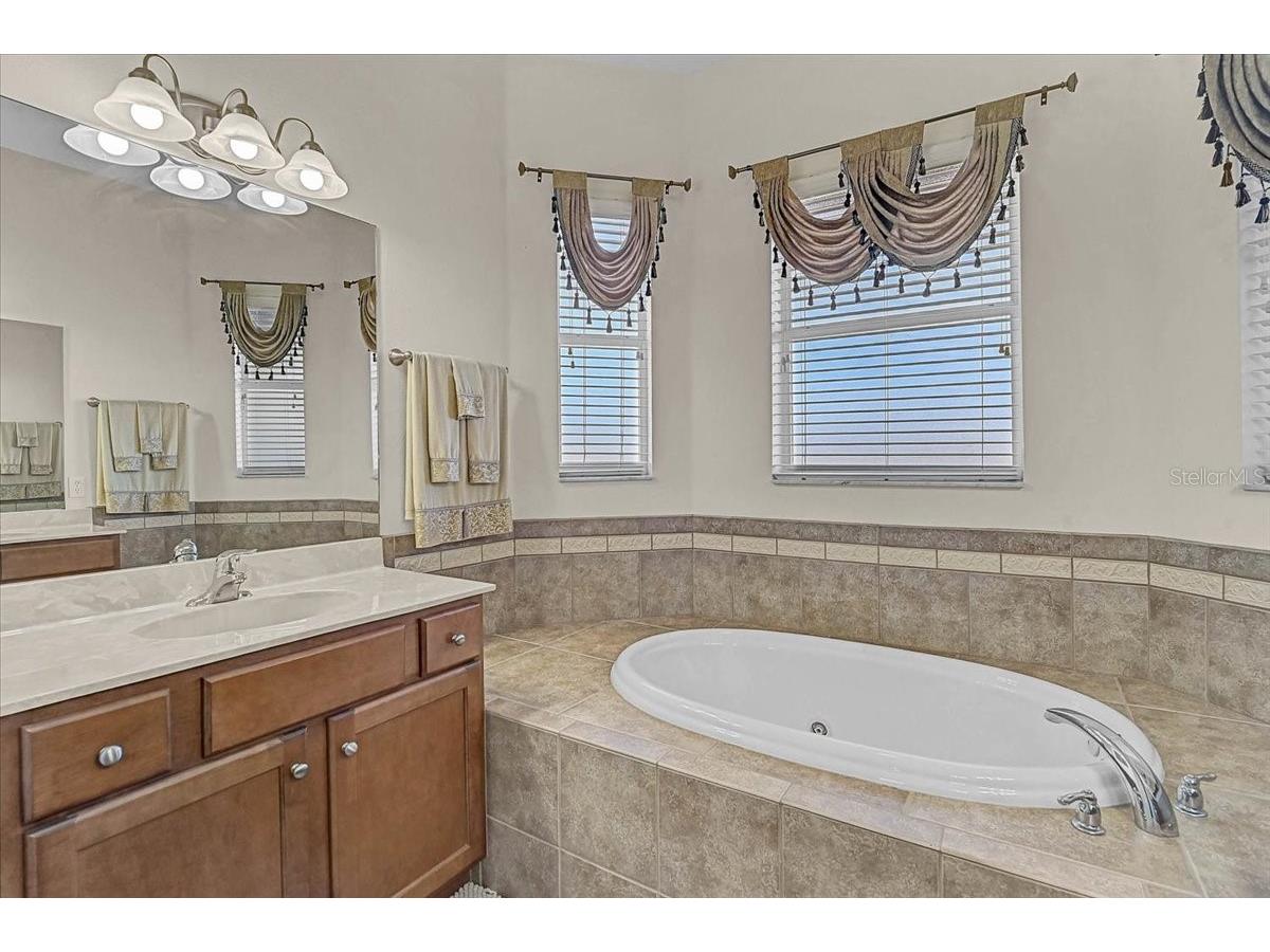 25202 E 61st Avenue Myakka City FL 34251 A4679172 image36