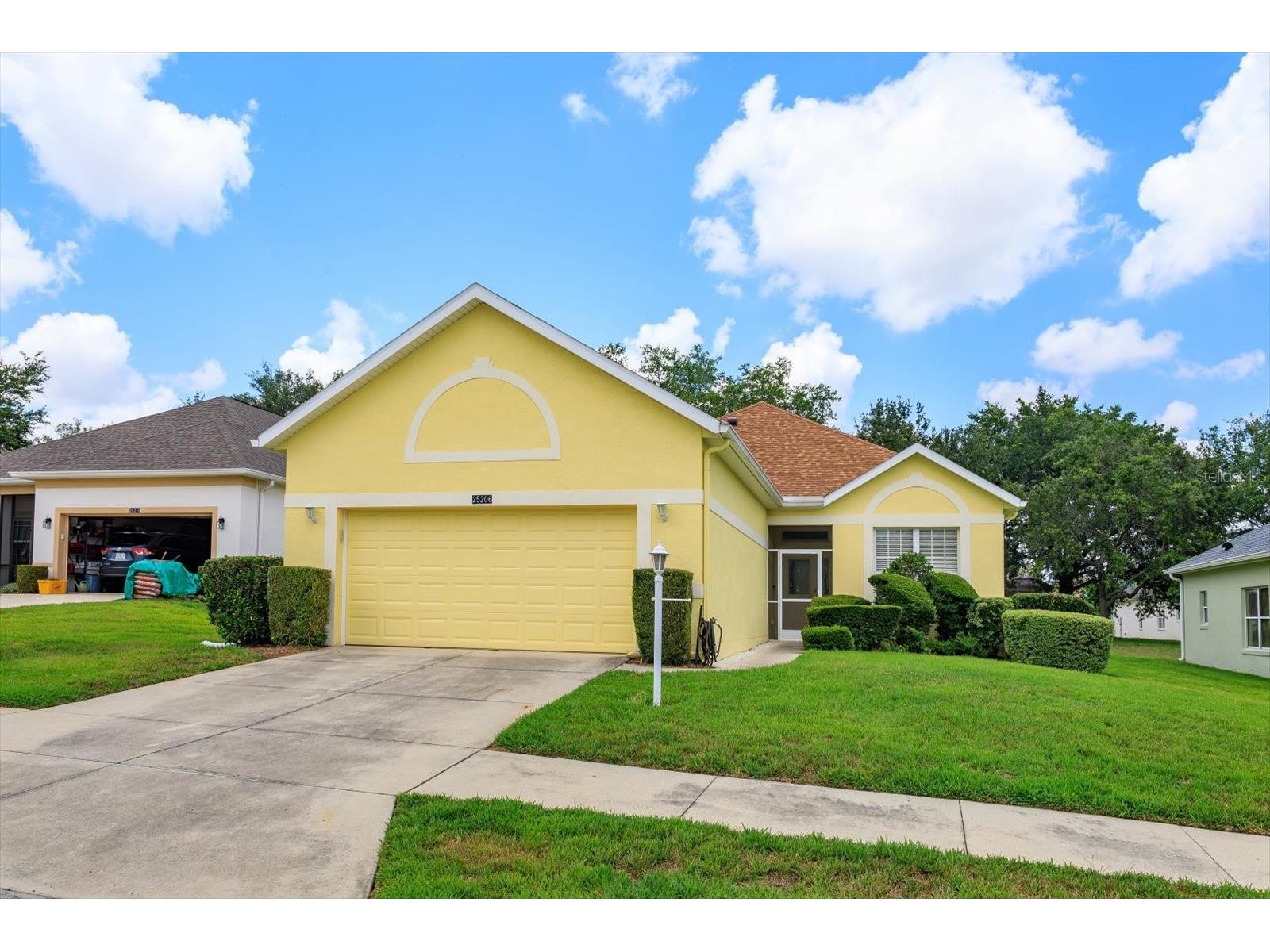 25206 Ormond Court Leesburg FL 34748 G5112456 image1