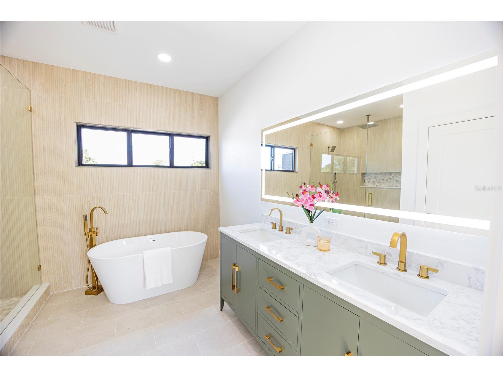 2521 18th Avenue N Saint Petersburg FL 33713 TB8500909 image12