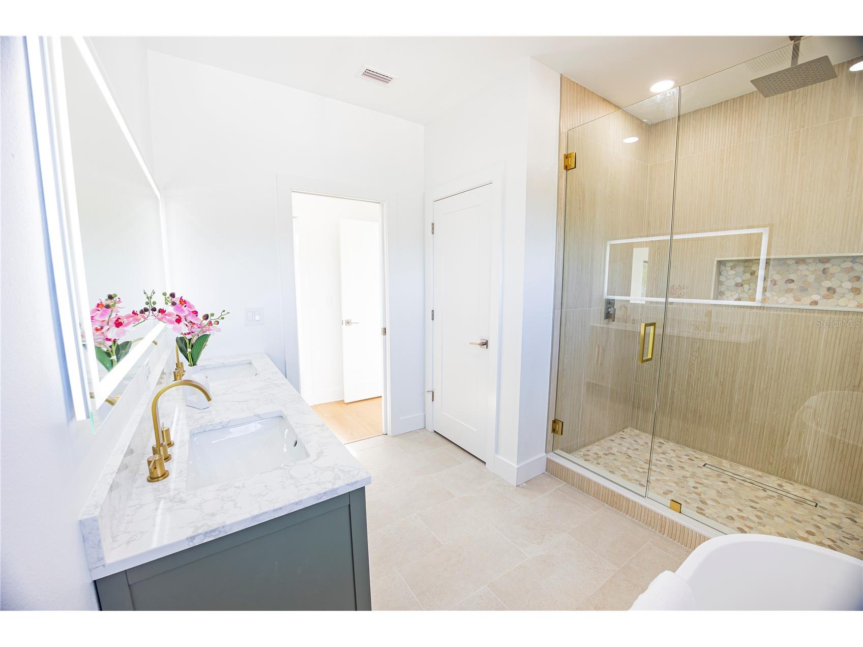 2521 18th Avenue N Saint Petersburg FL 33713 TB8500909 image23