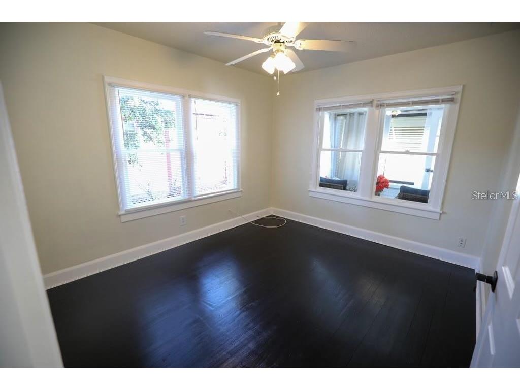 2521 4th Street S Saint Petersburg FL 33705 TB8512655 image19