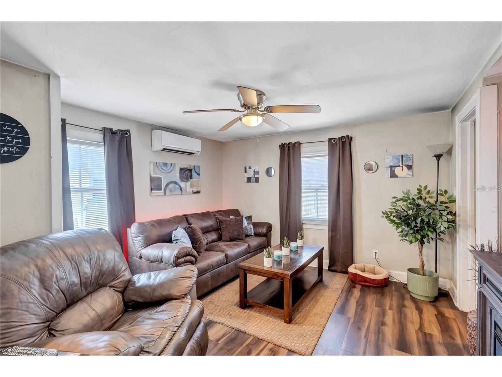 2521 4th Street S Saint Petersburg FL 33705 TB8514346 image12