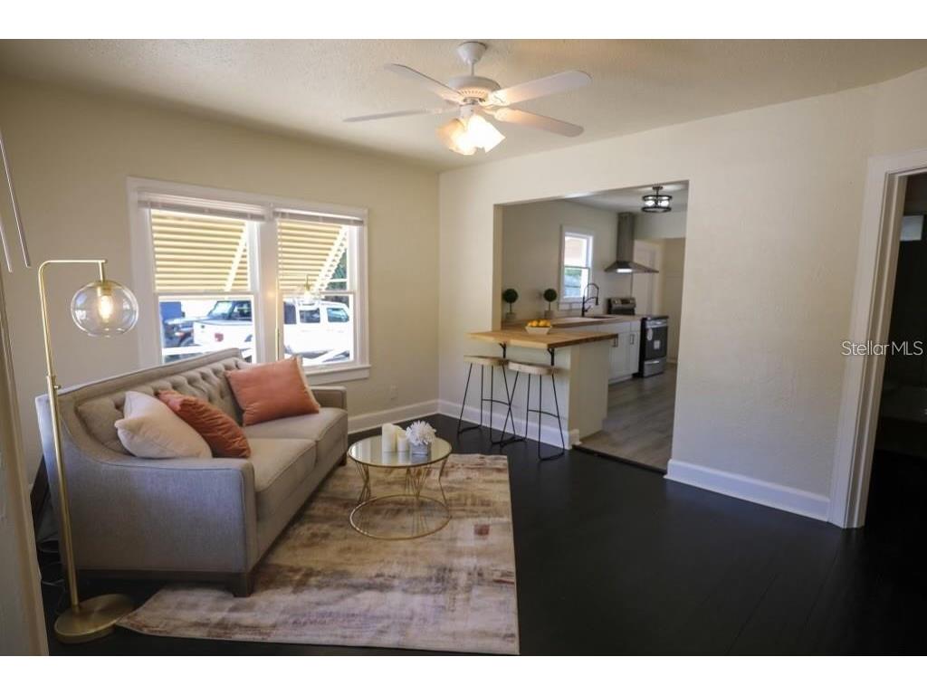 2521 4th Street S Saint Petersburg FL 33705 TB8514346 image20