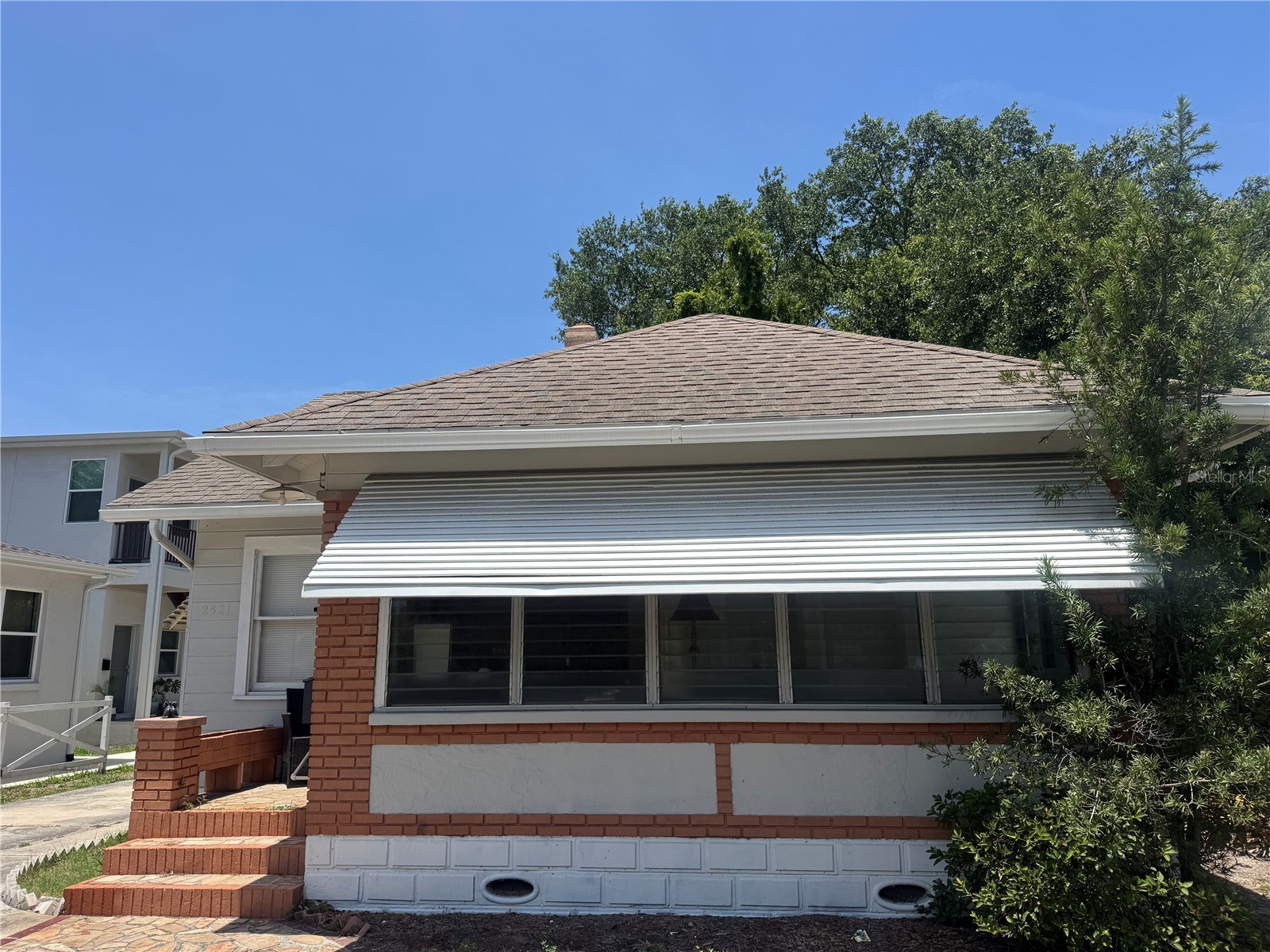2521 4th Street S Saint Petersburg FL 33705 TB8514346 image32