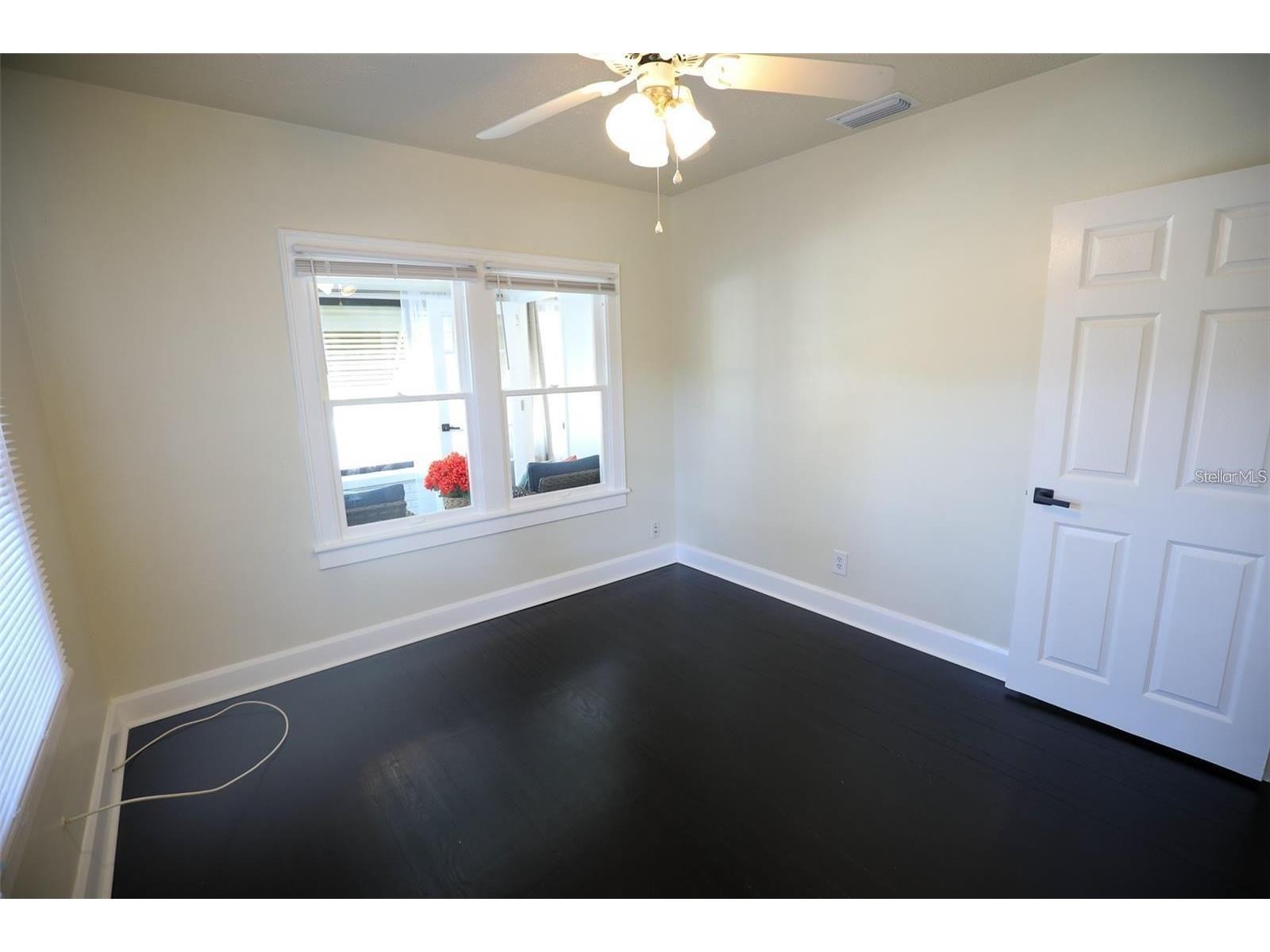 2521 4th Street S Saint Petersburg FL 33705 TB8515418 image10