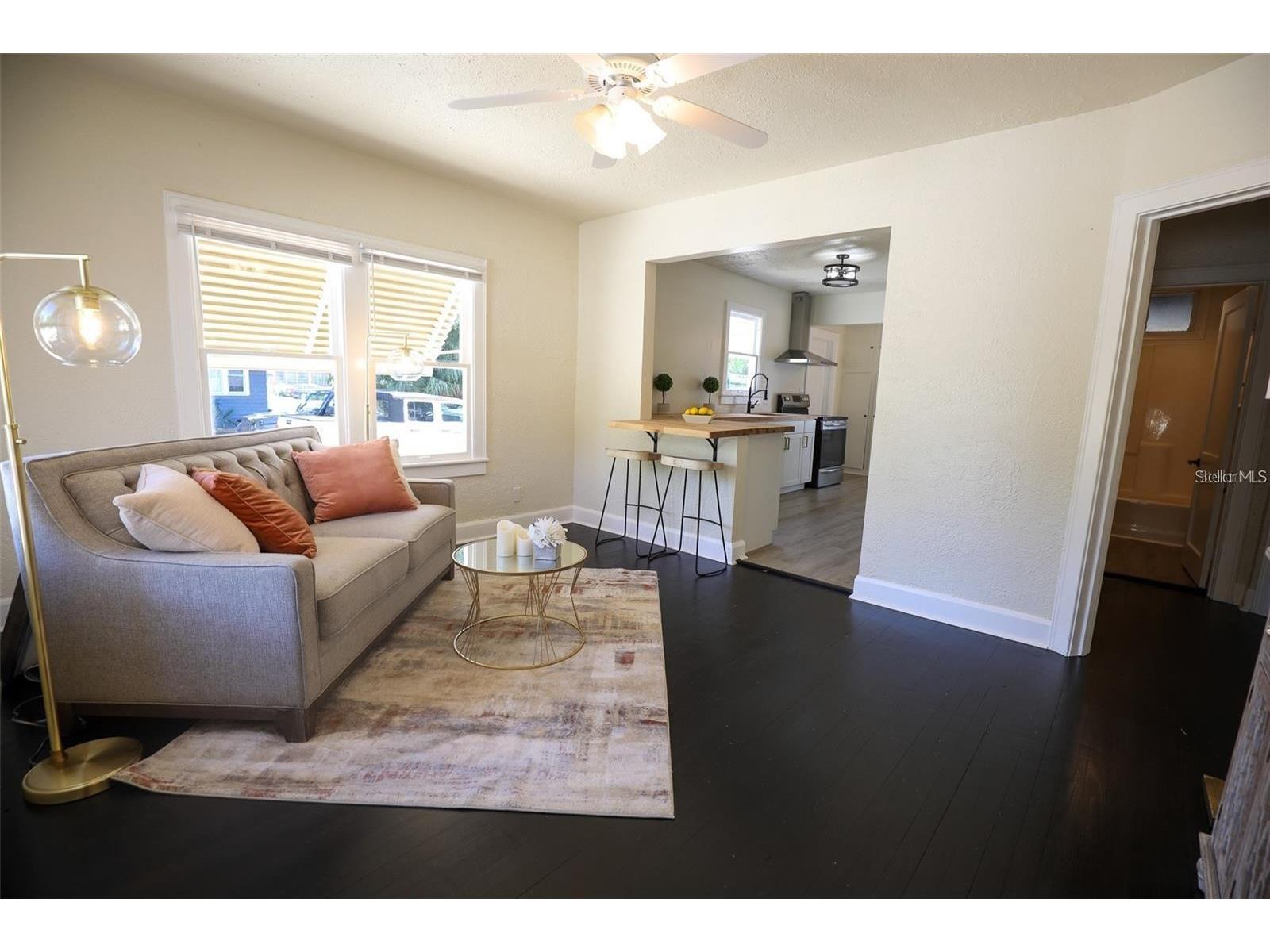 2521 4th Street S Saint Petersburg FL 33705 TB8515418 image5