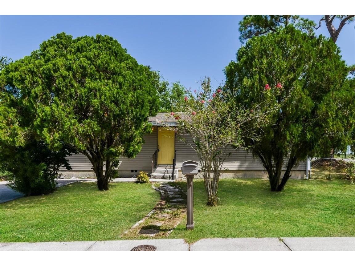 2521 8th Avenue E Bradenton FL 34208 U8211692 image1