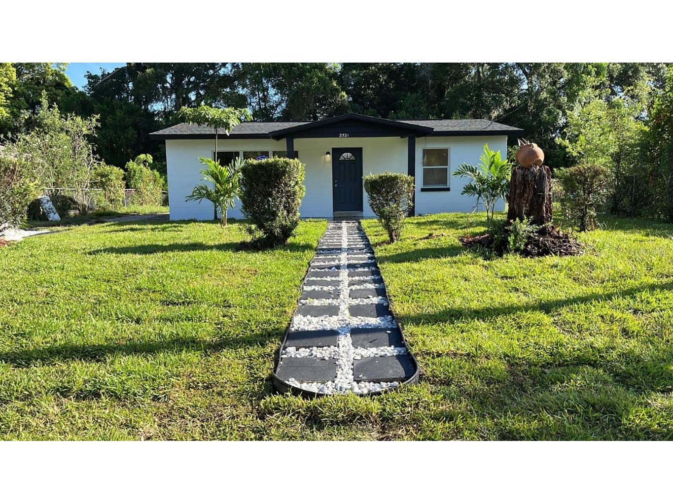 2521 Carver Avenue Orlando FL 32810 O6039770 image1