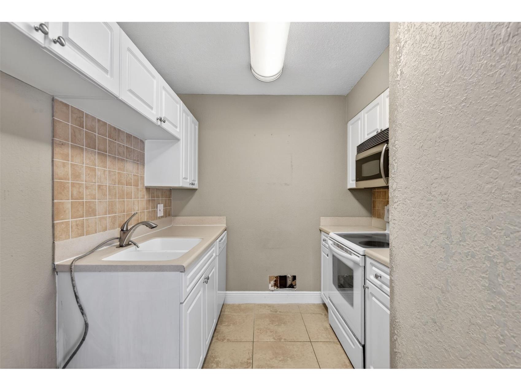 2521 Cedar Cypress Court #101 Tampa FL 33618 TB8510427 image15