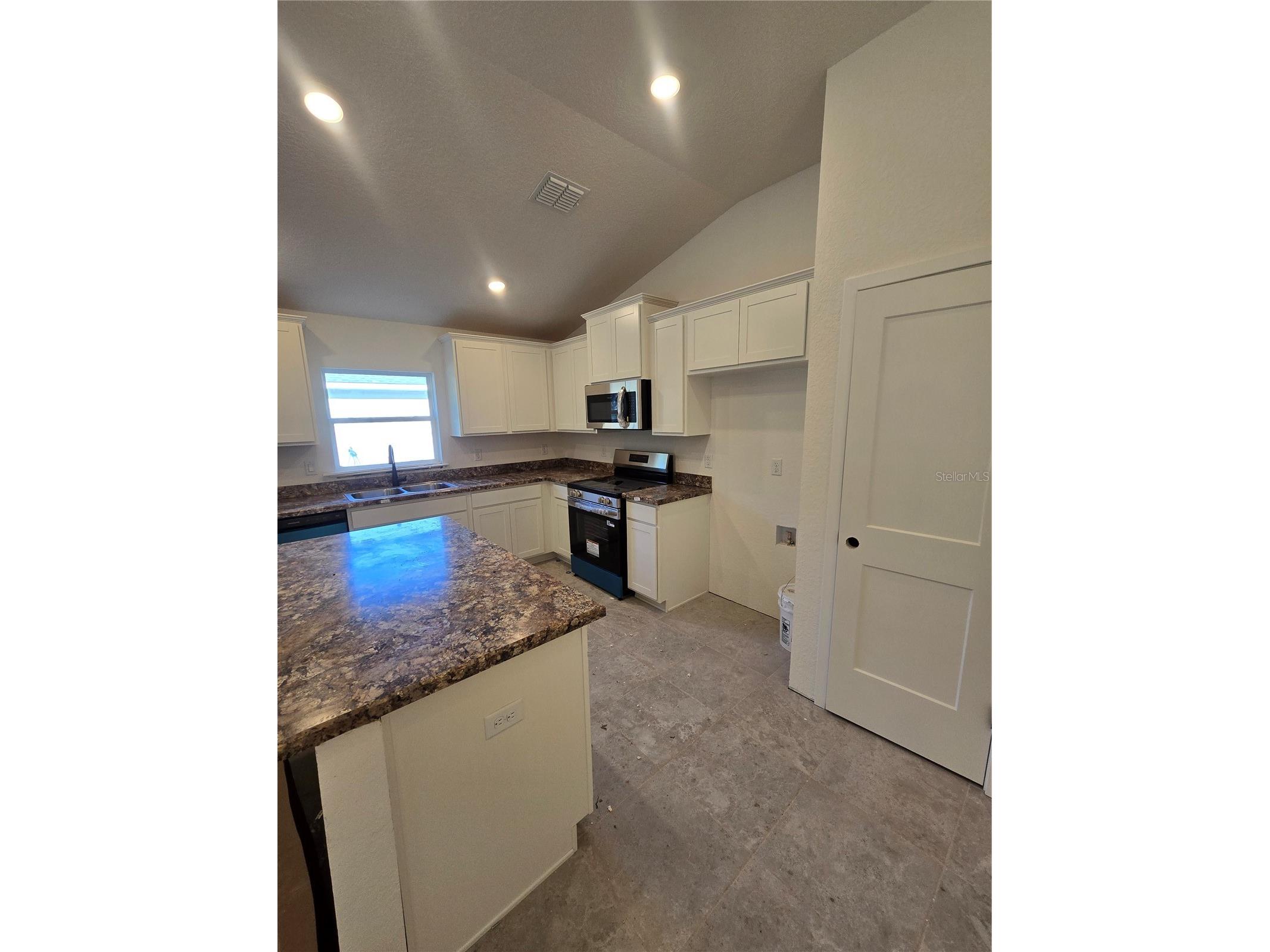 2521 Clearwood Street Inverness FL 34452 OM714904 image8