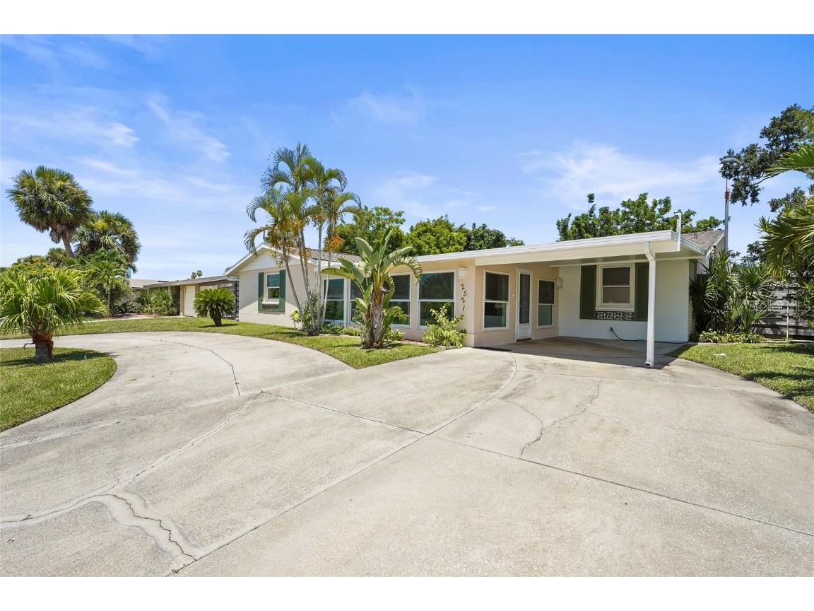 2521 Clipper Ship Way Sarasota FL 34231 A4661843 image1