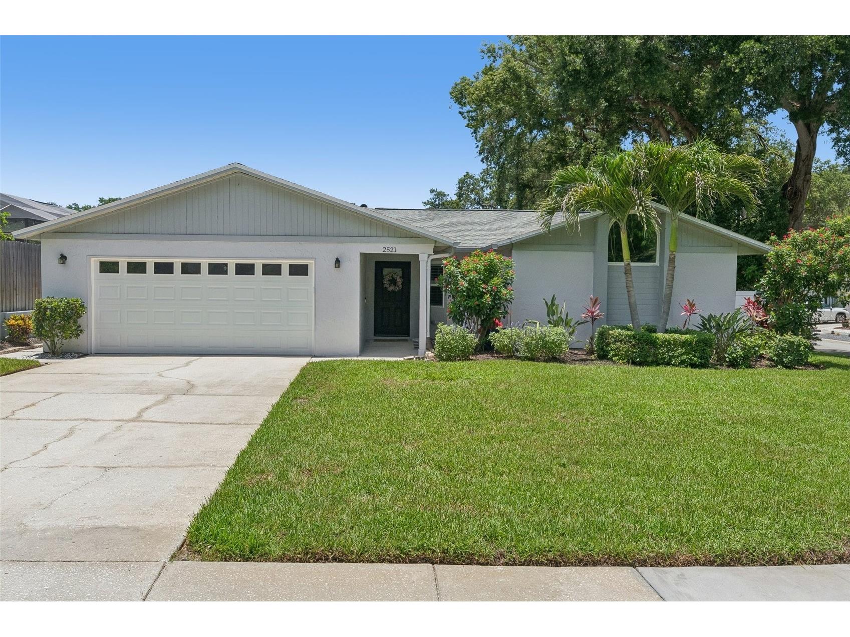 2521 Gulfbreeze Circle Palm Harbor FL 34683 TB8520362 image1