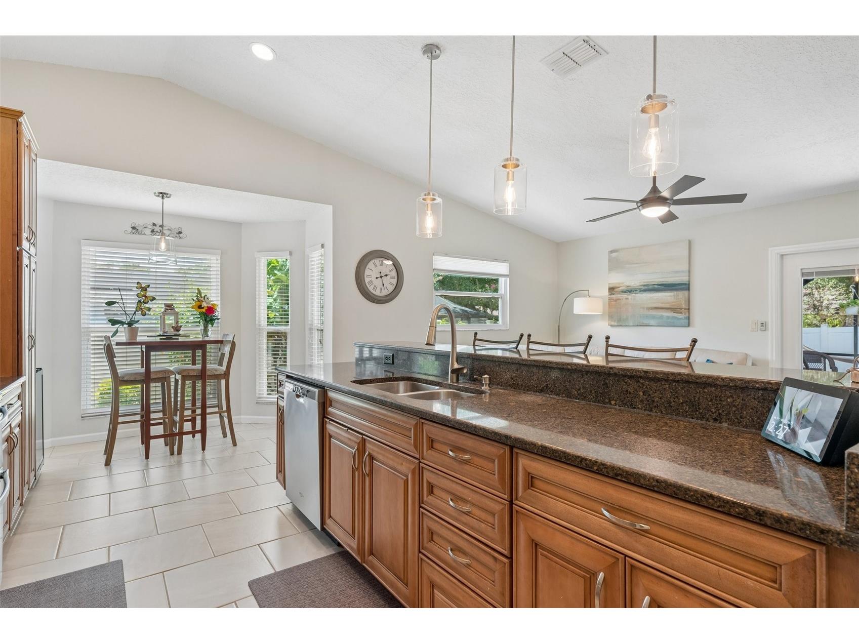 2521 Gulfbreeze Circle Palm Harbor FL 34683 TB8520362 image13