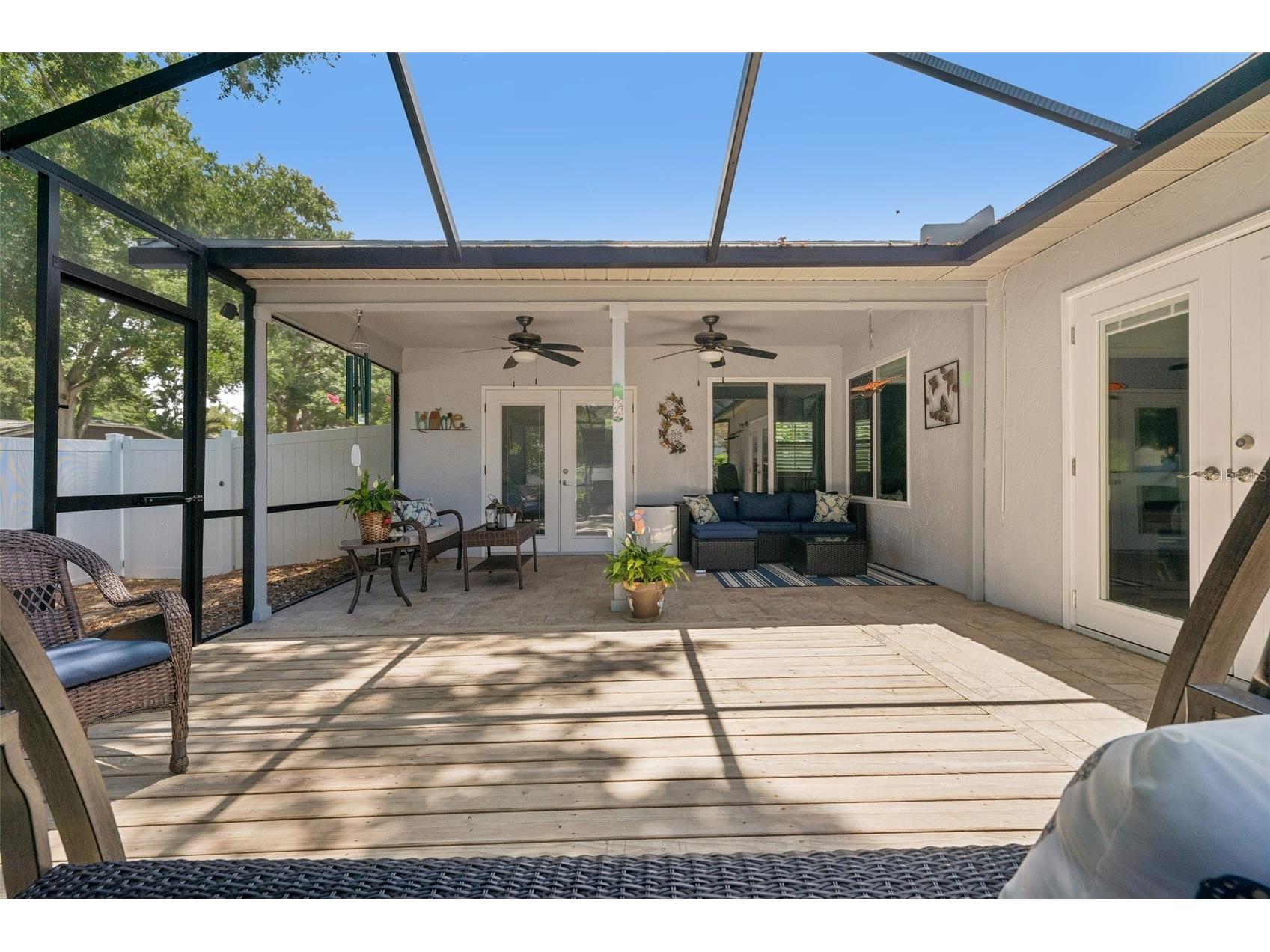 2521 Gulfbreeze Circle Palm Harbor FL 34683 TB8520362 image44