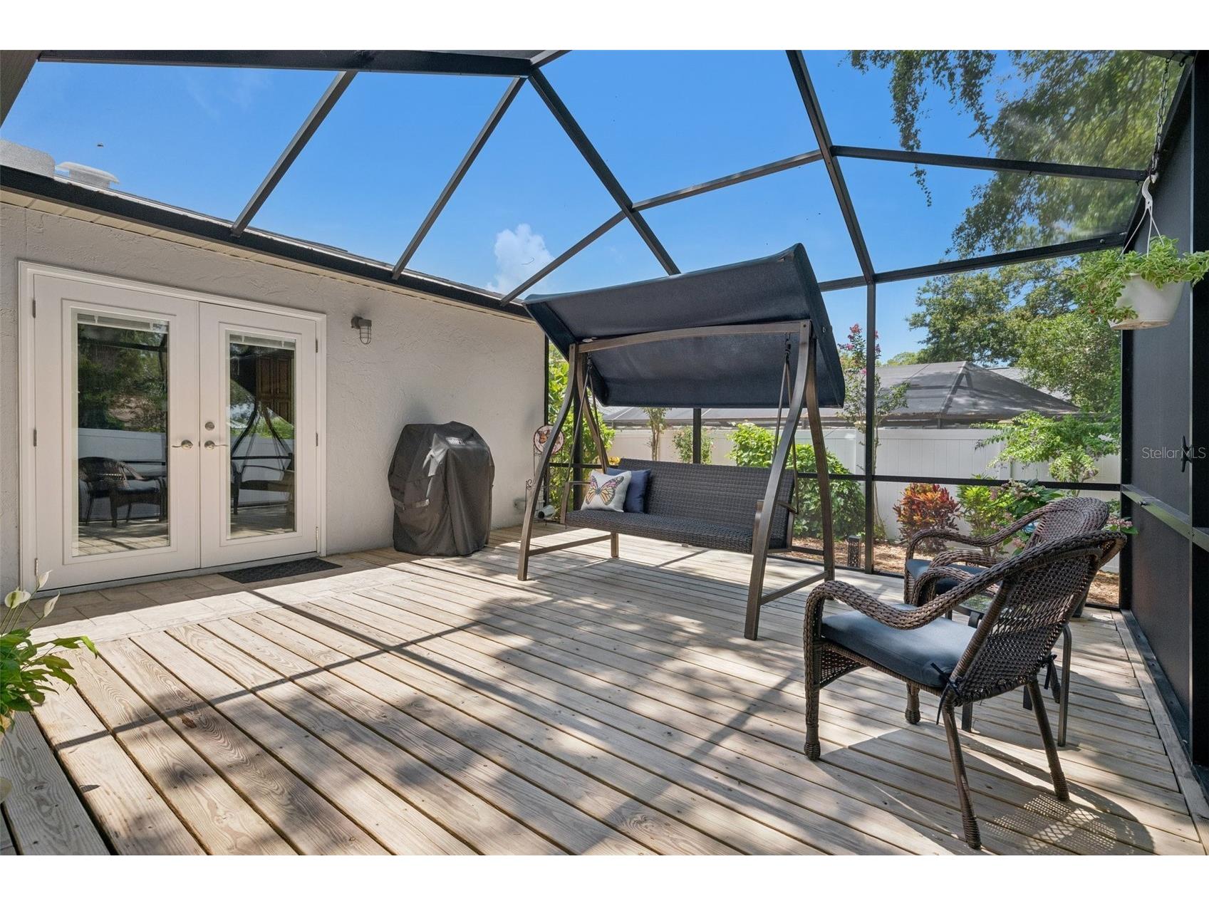2521 Gulfbreeze Circle Palm Harbor FL 34683 TB8520362 image49