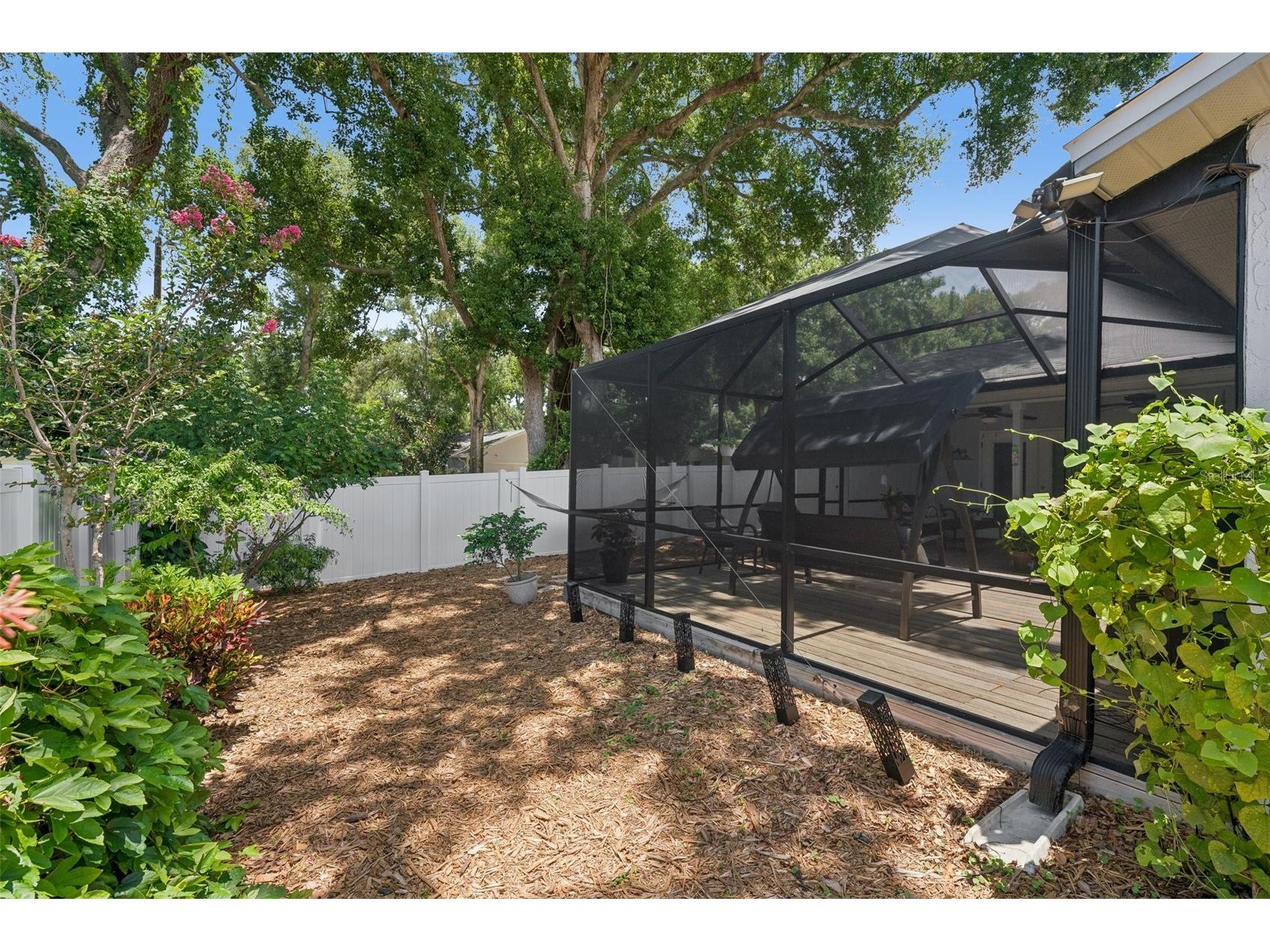 2521 Gulfbreeze Circle Palm Harbor FL 34683 TB8520362 image52