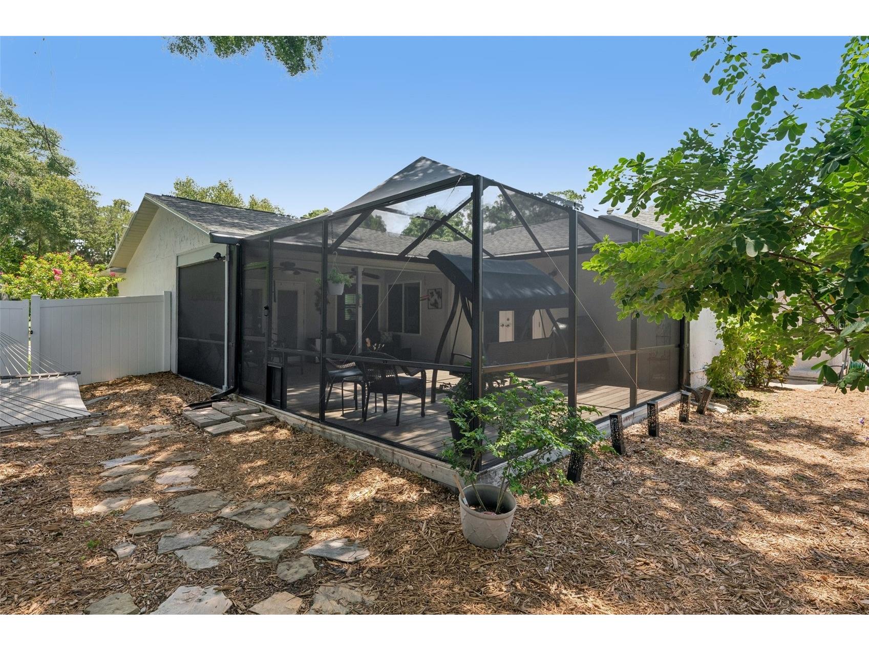 2521 Gulfbreeze Circle Palm Harbor FL 34683 TB8520362 image53